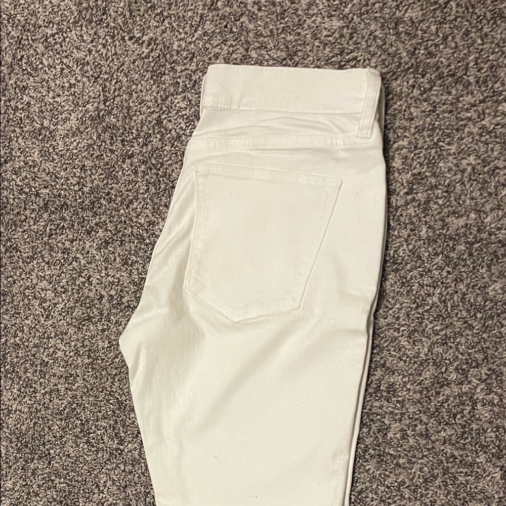 Banana Republic white jean capris - NWOT